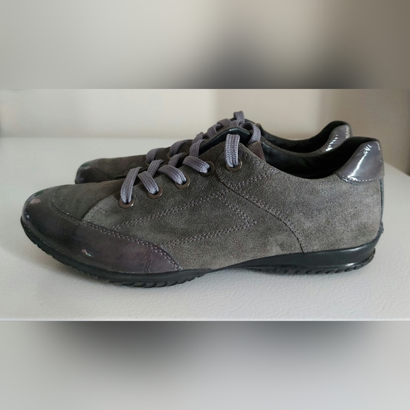 Geox Women's Grey Leather Sneakers - EU 39 - Picture 5 of 11
